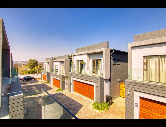 3 BEDROOM DUPLEX TO LET IN BRYANSTON